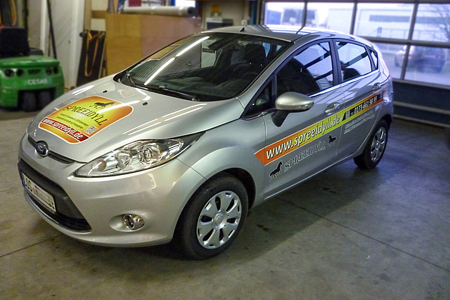 KFZ Teilverklebung mit XXL Stickern.