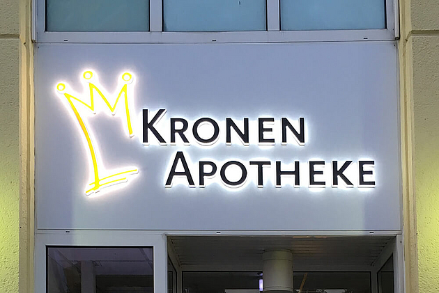 Apotheken Leuchtwerbung Beispiel Leuchtwerbung - Kronen Apotheke