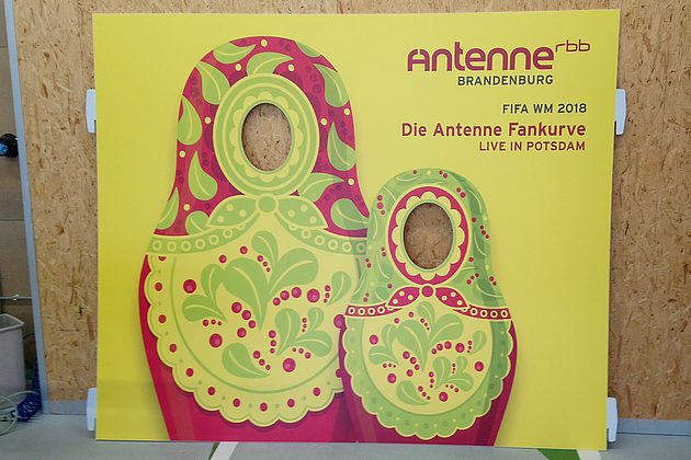 Beispiel - Fotowand mit Kuckloch.