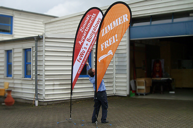Beachflag - perfekt als Außenwerbung - Bsp. Ferienwohnung